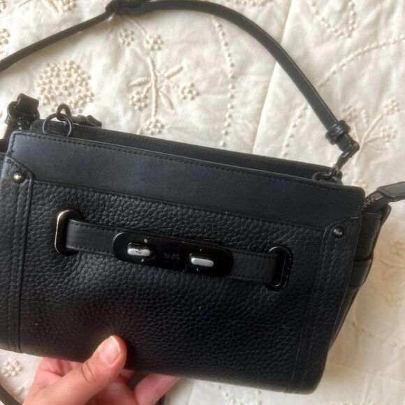 Coach Swagger Wristlet Black Crossbody Small Handbag Black Pepple Leather - Picture 6 of 10